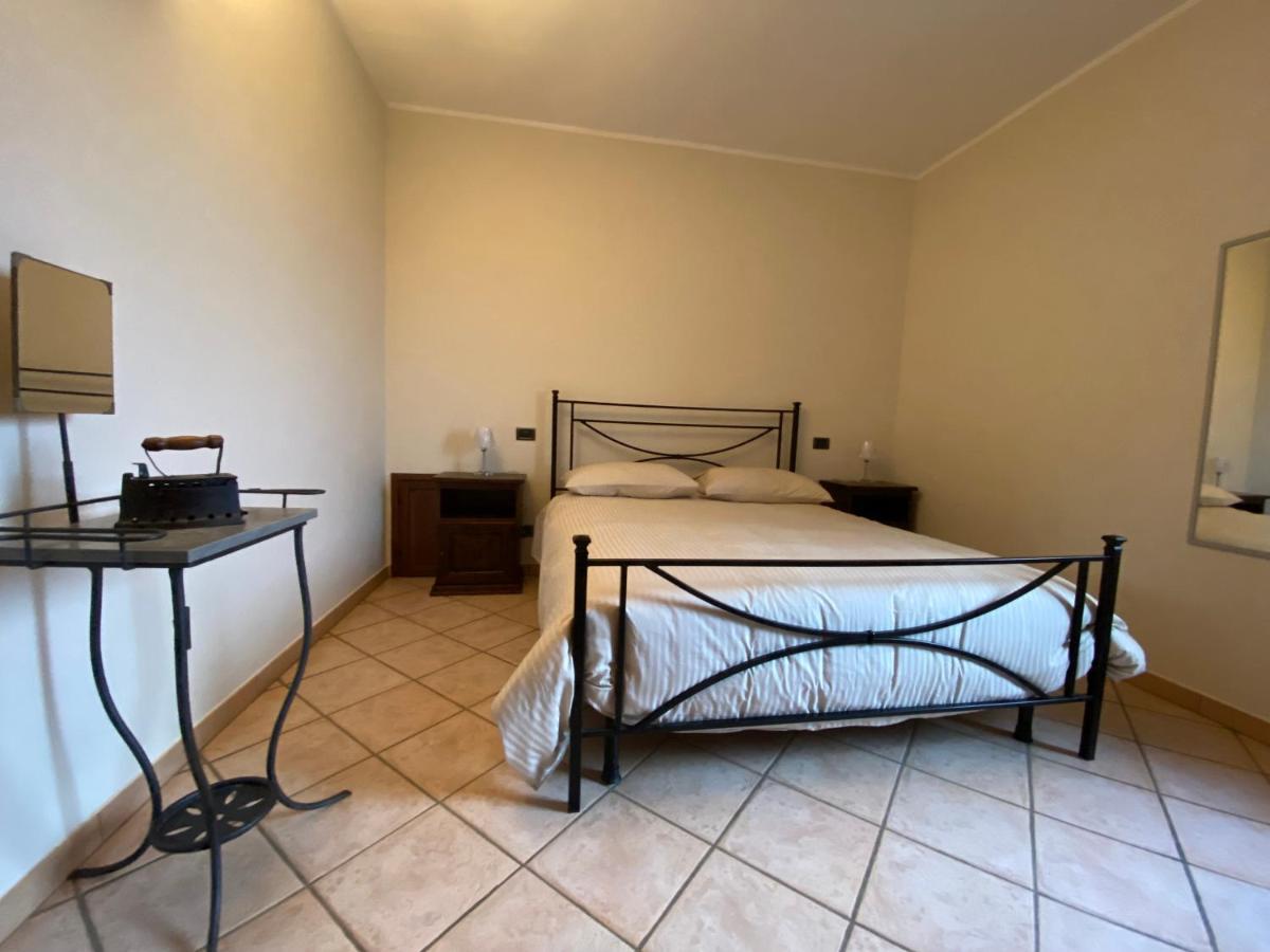 Agriturismo Il Pozzo กัสตีลีโยเน ดิ ออร์ชา ภายนอก รูปภาพ
